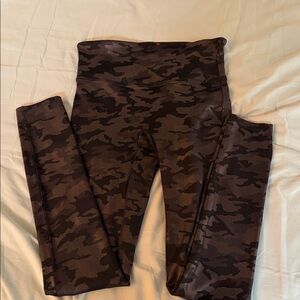 SPANX Camouflage Leggings Small legg24